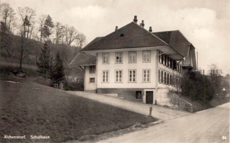Schulhaus 1933