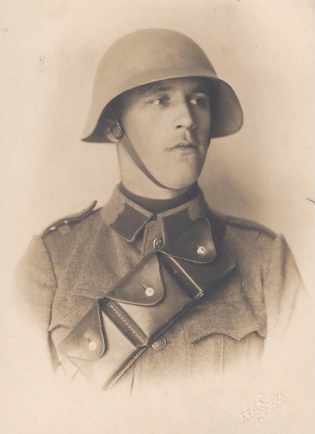 Hermann Jost in Uniform